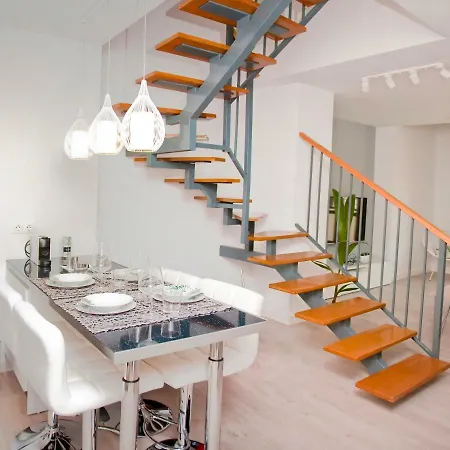 Loft Duplex מאלגה